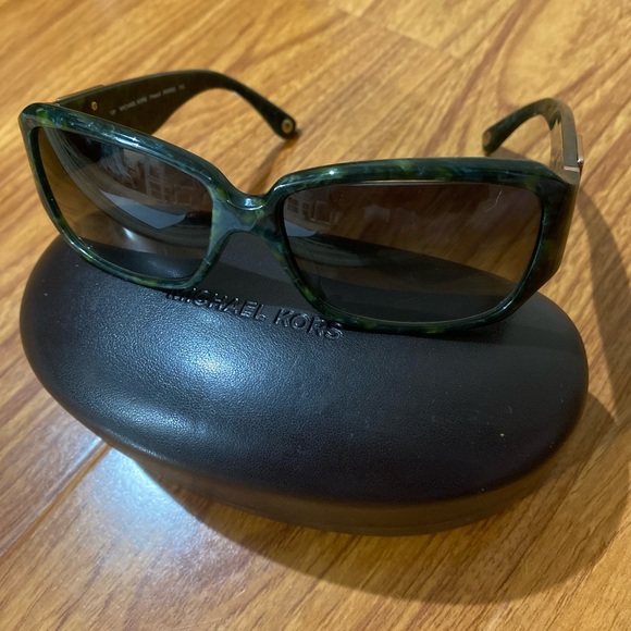 Michael Kors Sunglasses - Picture 3 of 5